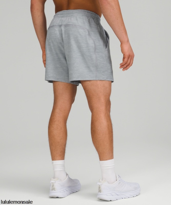 Lululemon Deutschland DELULU864 | Pace Breaker Linerless Short 5 Salt Light Cast